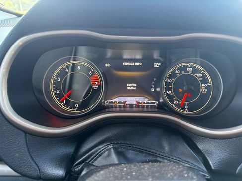 Used 2018 Jeep Cherokee Limited w/ High Altitude Package AWD/4WD image 23