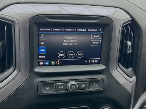 Used 2022 Chevrolet Silverado 1500 Custom image 11