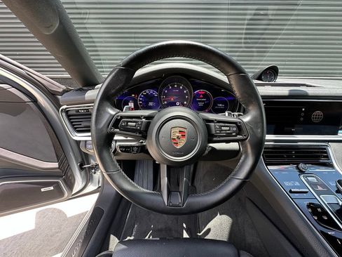 Certified 2023 Porsche Panamera RWD image 24