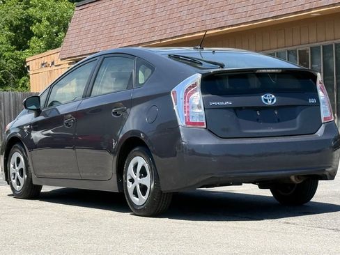 Used 2015 Toyota Prius Three FWD image 3