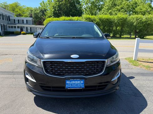 Used 2019 Kia Sedona LX FWD image 2