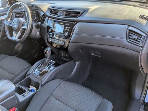 Used 2017 Nissan Rogue SV w/ Midnight Edition Package image 23