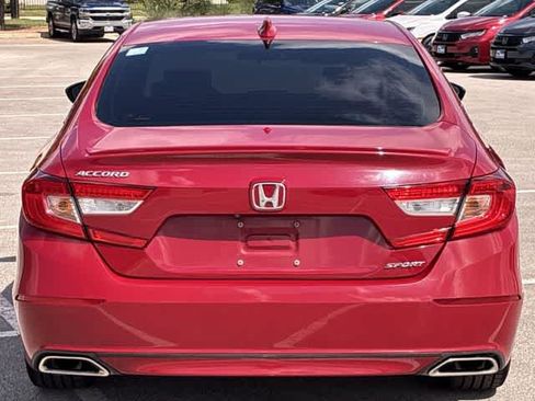 Used 2018 Honda Accord Sport image 5
