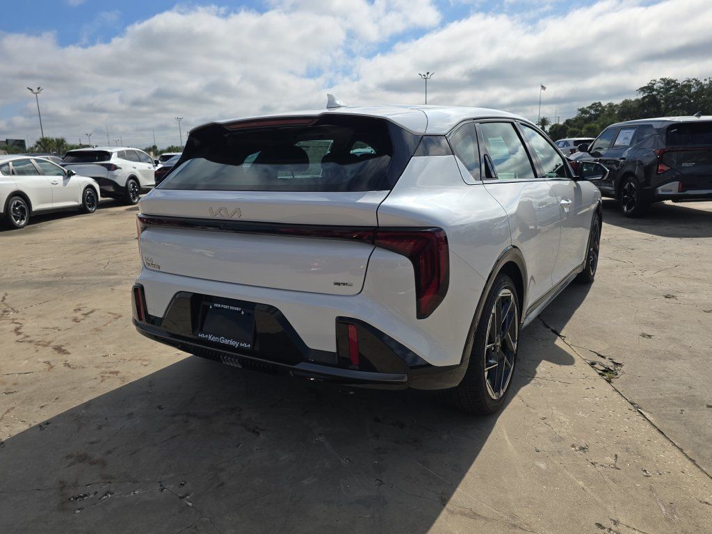 New 2026 Kia K4 GT-Line FWD image 8