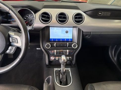 Used 2020 Ford Mustang Premium image 20