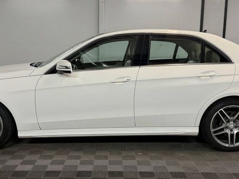 Used 2014 Mercedes-Benz E 350 4MATIC Sedan image 4