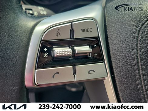 Certified 2022 Kia Telluride SX w/ Towing Package FWD image 26