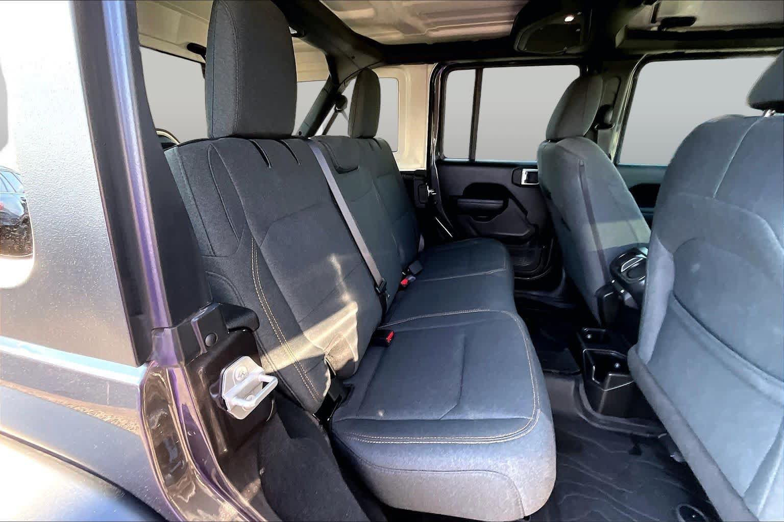 Used 2025 Jeep Wrangler Unlimited Sport AWD/4WD image 20