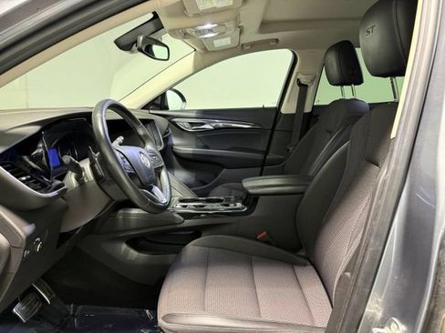 Used 2022 Buick Envision Preferred FWD image 13