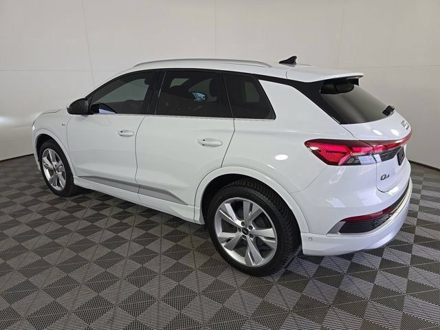 Used 2023 Audi Q4 e-tron Premium Plus w/ Premium Plus AWD/4WD image 4