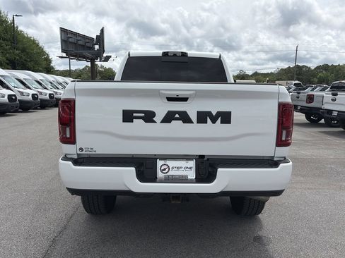 Used 2025 RAM 2500 Laramie AWD/4WD image 6