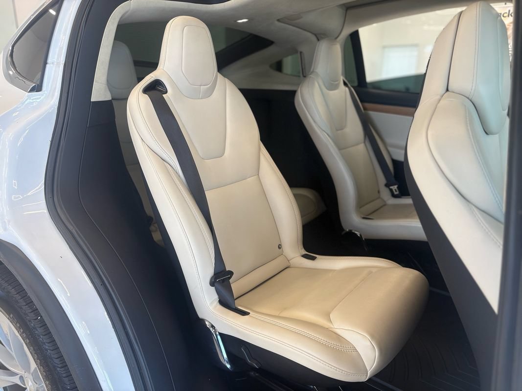 Used 2019 Tesla Model X AWD/4WD image 27