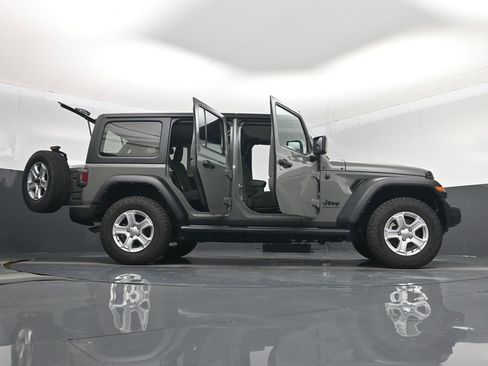 Used 2023 Jeep Wrangler Sport S image 7