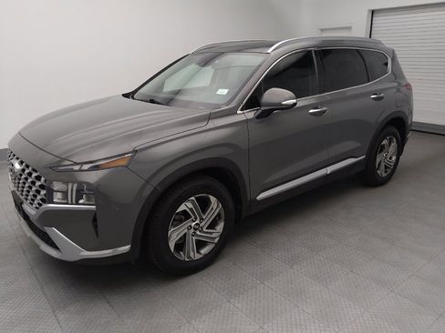 Used 2022 Hyundai Santa Fe SEL w/ Convenience + Premium Package FWD image 2