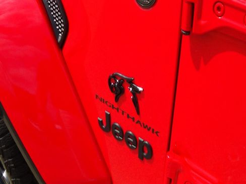 Certified 2024 Jeep Gladiator Sport AWD/4WD image 16