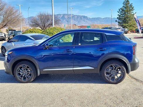 Used 2025 Nissan Kicks SR image 7