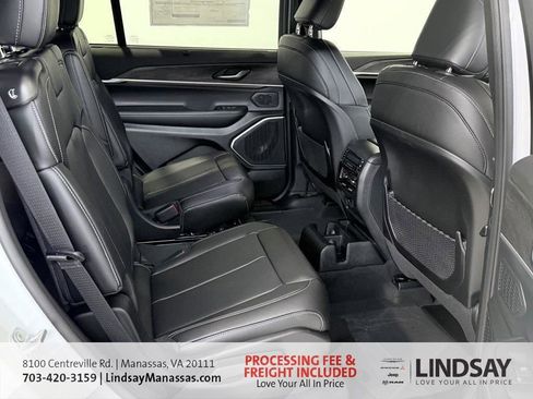 New 2025 Jeep Grand Cherokee L Limited w/ Luxury Tech Group II image 16