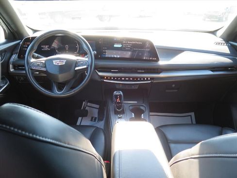 Used 2024 Cadillac XT4 Premium Luxury image 22