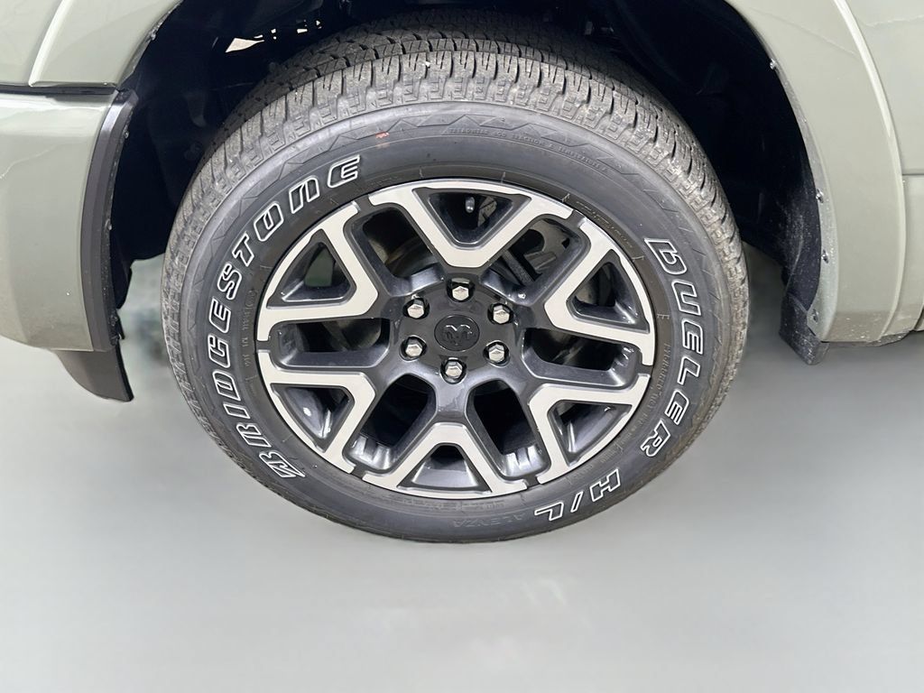 Used 2026 RAM 1500 Laramie w/ Sport Appearance Package AWD/4WD image 8