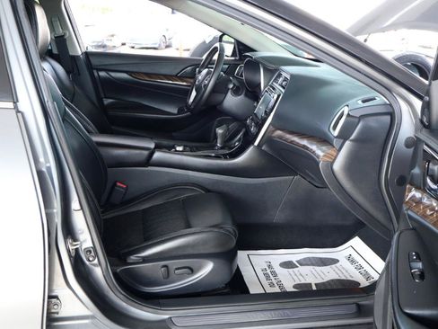 Used 2018 Nissan Maxima Platinum FWD image 36
