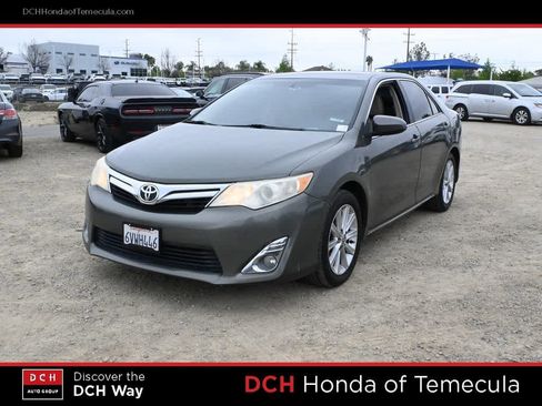 Used 2012 Toyota Camry XLE image 1