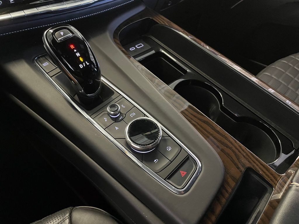 Used 2023 Cadillac Escalade Sport Platinum w/ LPO, ONYX Package AWD/4WD image 43