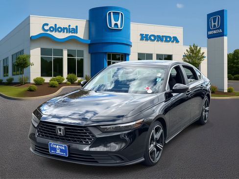 Used 2023 Honda Accord Sport image 1