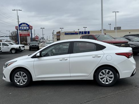 Used 2018 Hyundai Accent SE image 13
