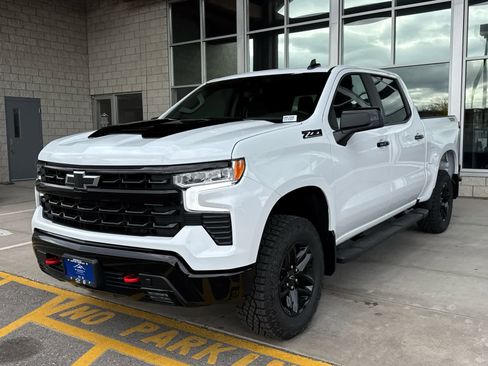 New 2026 Chevrolet Silverado 1500 LT Trail Boss w/ Convenience Package II image 1