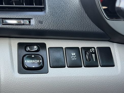 Used 2013 Toyota Highlander FWD image 27
