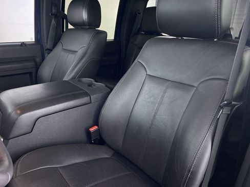 Used 2015 Ford F250 Lariat w/ Lariat Ultimate Package image 11