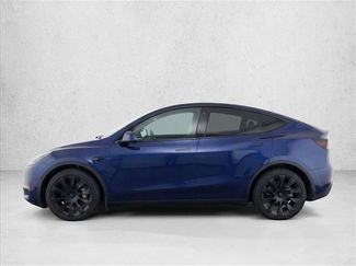 Used 2024 Tesla Model Y Long Range AWD/4WD video 4