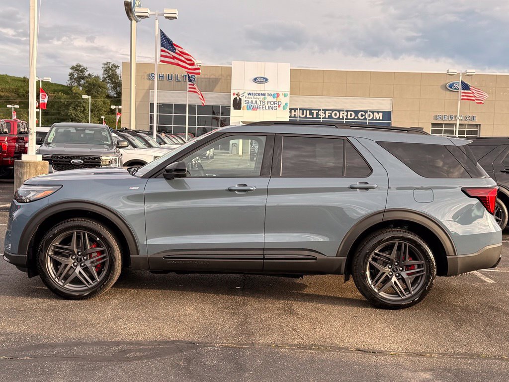 New 2027 Ford Explorer ST-Line w/ Premium Package AWD/4WD image 2