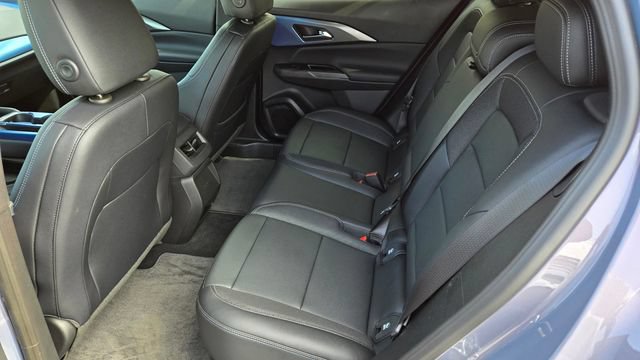 Used 2026 Chevrolet Equinox EV LT FWD image 11