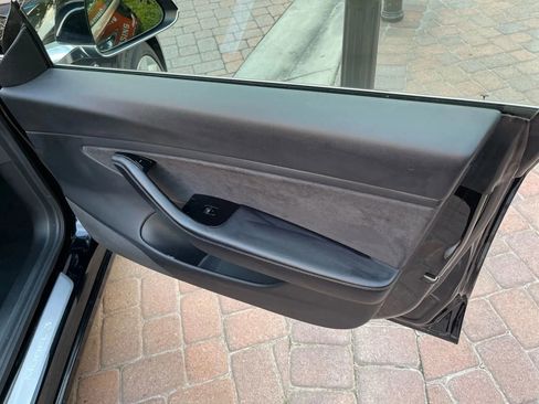 Used 2020 Tesla Model 3 Long Range image 24