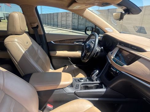 Used 2022 Cadillac XT5 Sportv w/ Platinum Package AWD/4WD image 27
