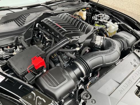 Used 2025 Ford Mustang GT Premium RWD image 45