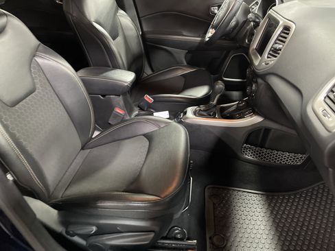 Used 2019 Jeep Compass Latitude w/ Popular Equipment Group image 13