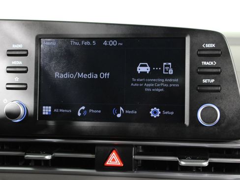 Used 2025 Hyundai Elantra Sport image 8