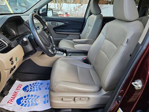 Used 2020 Honda Pilot Touring image 8