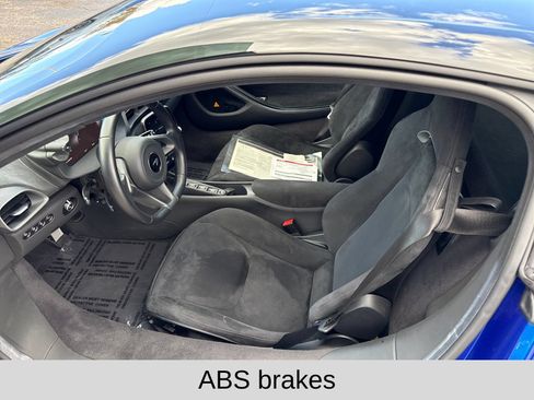 Used 2023 McLaren Artura RWD image 11