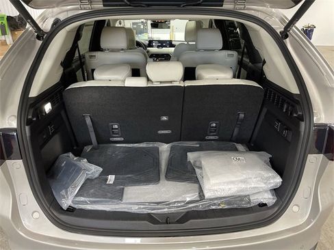 New 2026 MAZDA CX-90 Plug-In Hybrid w/ Premium Plus image 25