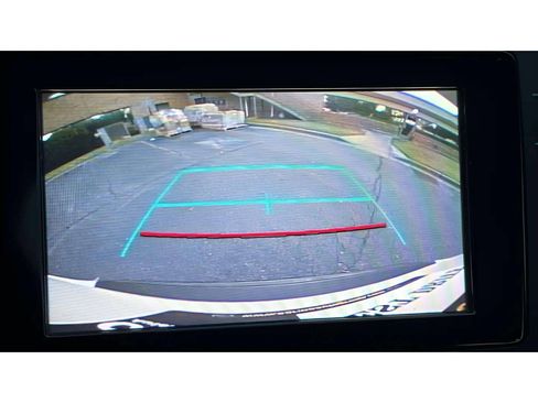 Used 2019 Toyota Highlander LE image 15