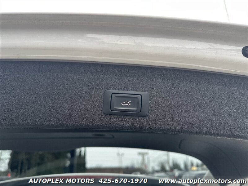 Used 2013 Audi Q5 2.0T Prestige AWD/4WD image 14