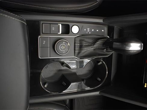 Used 2022 Volkswagen Atlas SE image 31