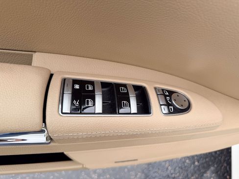 Used 2013 Mercedes-Benz S 550 image 20