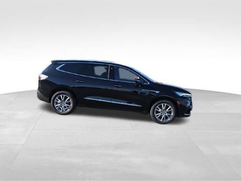 Certified 2023 Buick Enclave Essence w/ Experience Buick Package AWD/4WD image 10