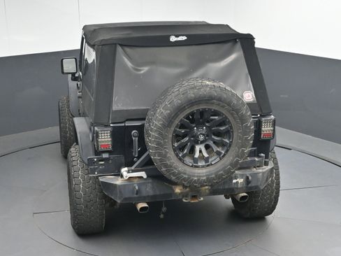 Used 2017 Jeep Wrangler Sahara w/ Trailer Tow Group image 32