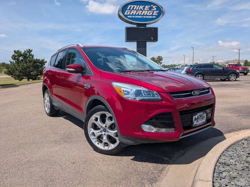 Used 2016 Ford Escape Titanium w/ Equipment Group 301A AWD/4WD image 2