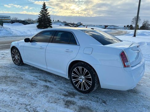 Used 2013 Chrysler 300 S image 7